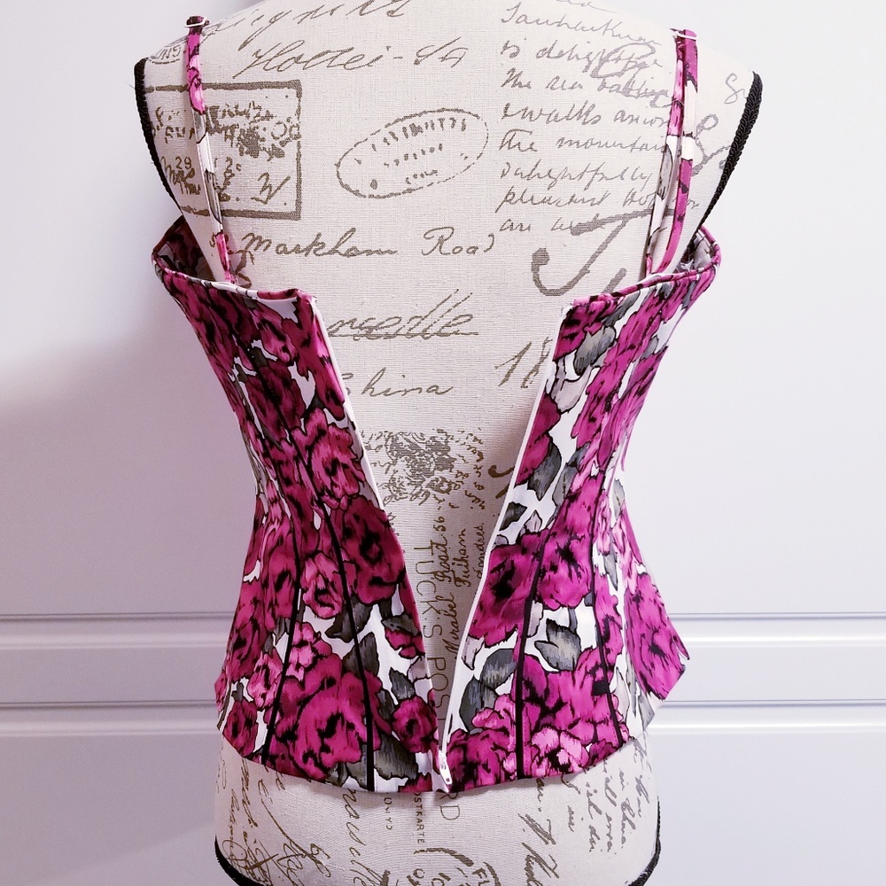 White House Black Market Pink Floral Peplum Corset Top - Picture 4 of 6